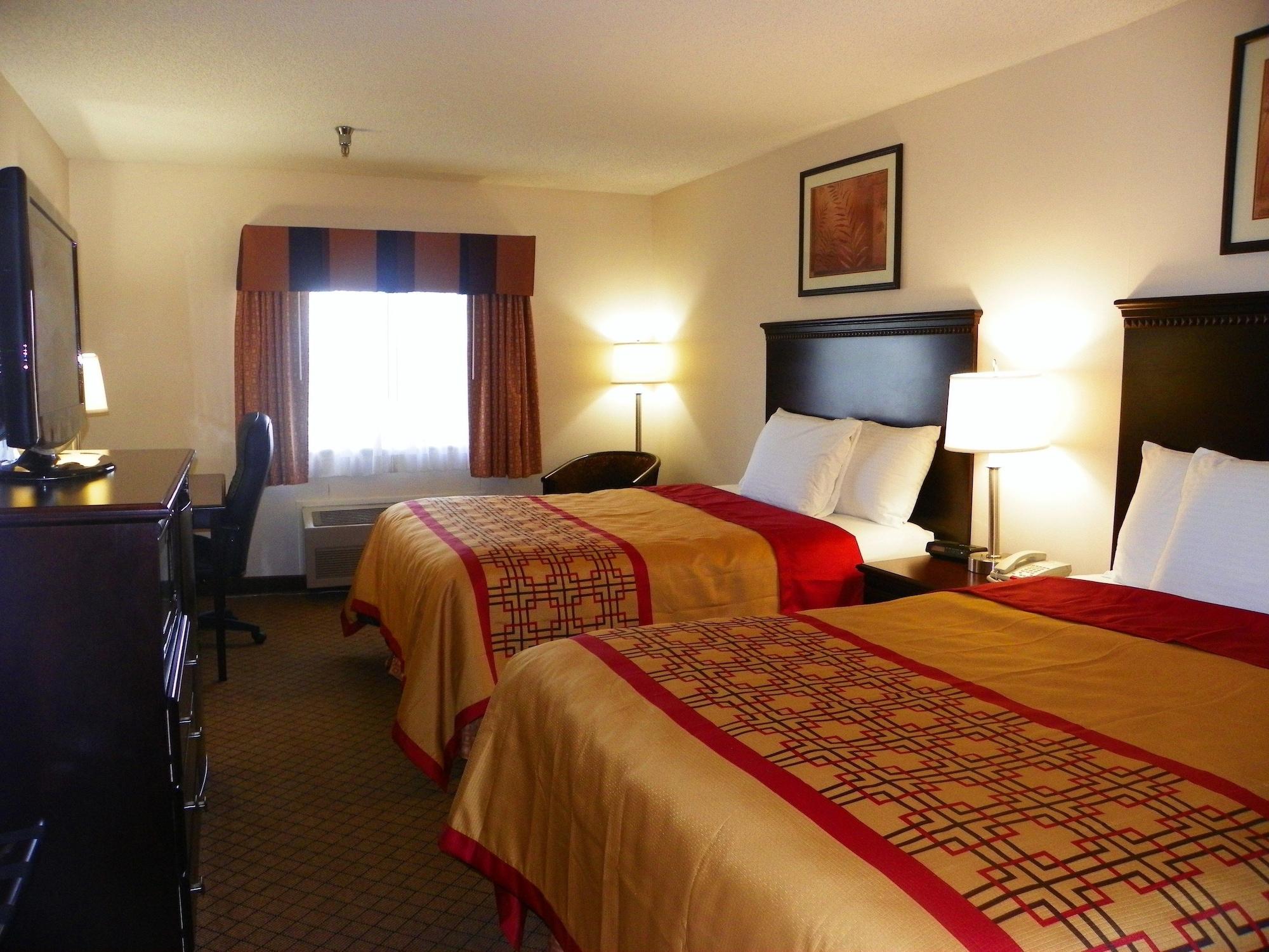 Royalton Inn & Suites Upper Sandusky Exterior photo